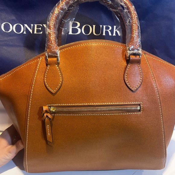 Dooney & Bourke satchel - Picture 6 of 6